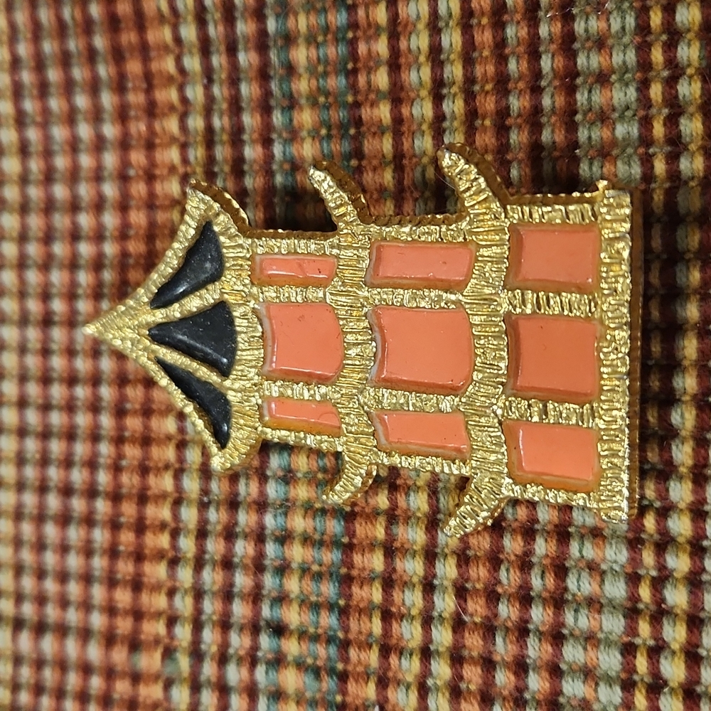 Vintage Pagoda Brooch